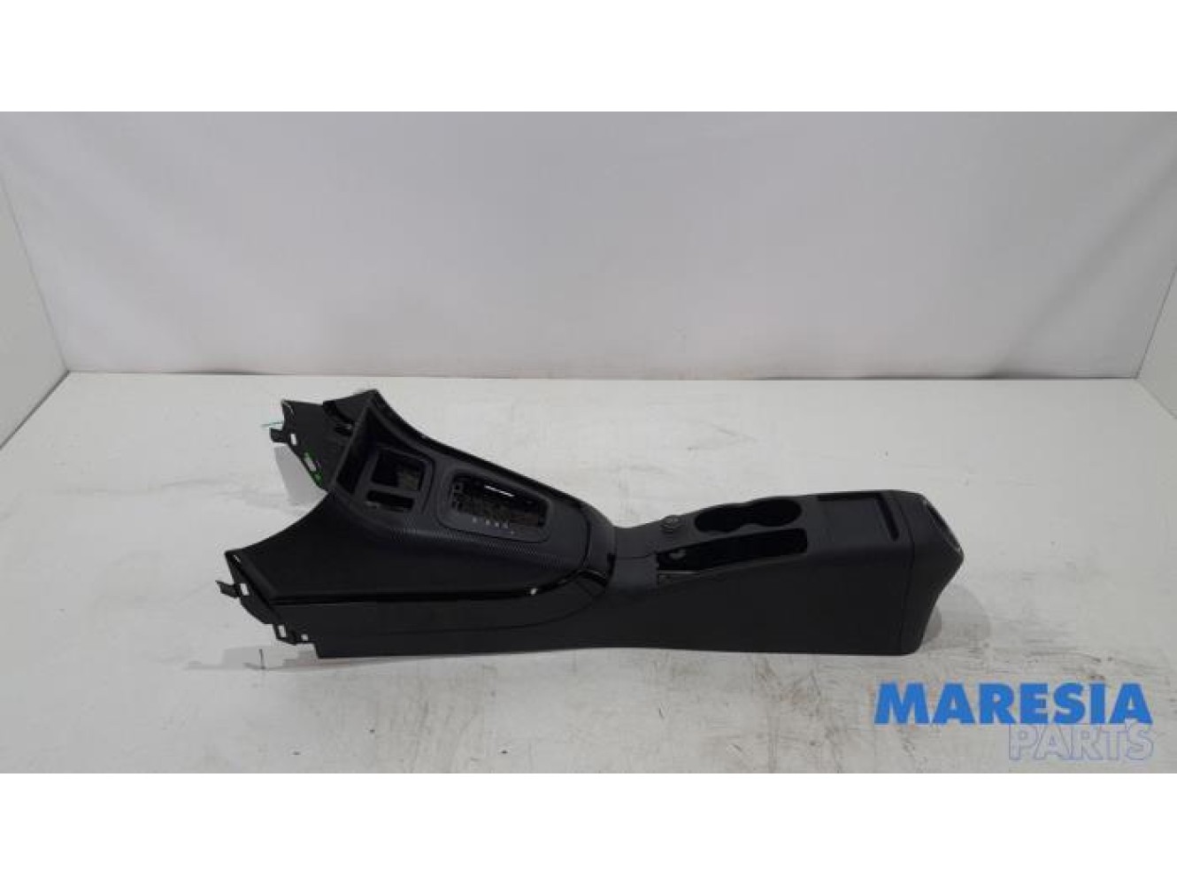 Alfa Romeo - Giulietta - Middle console