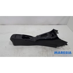 Alfa Romeo - Giulietta - Middle console