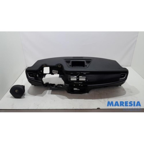 Alfa Romeo - Giulietta - Airbag set + dashboard