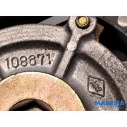 Renault - Laguna - Camshaft sprocket