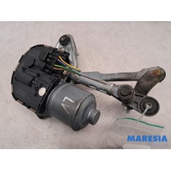 Peugeot - 5008 - Front wiper motor