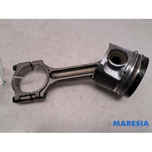 Renault - Master - Connecting rod