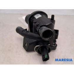 Renault - Master - Thermostat housing