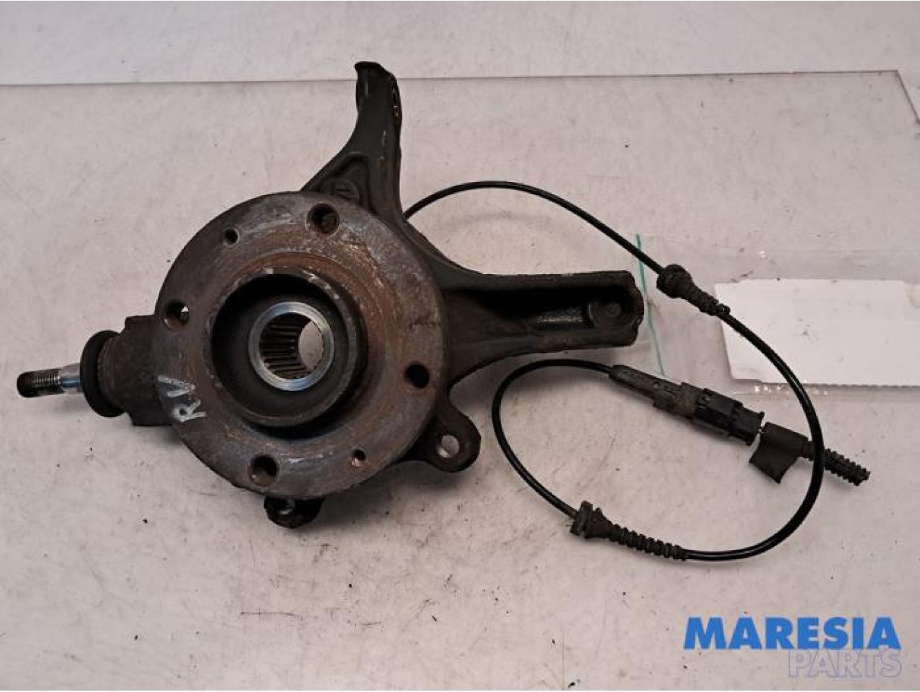 Peugeot - 5008 - Knuckle, front right