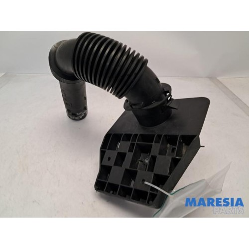 Peugeot - 5008 - Air intake hose