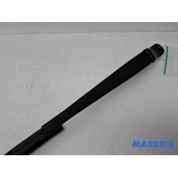 Peugeot - 5008 - Front wiper arm