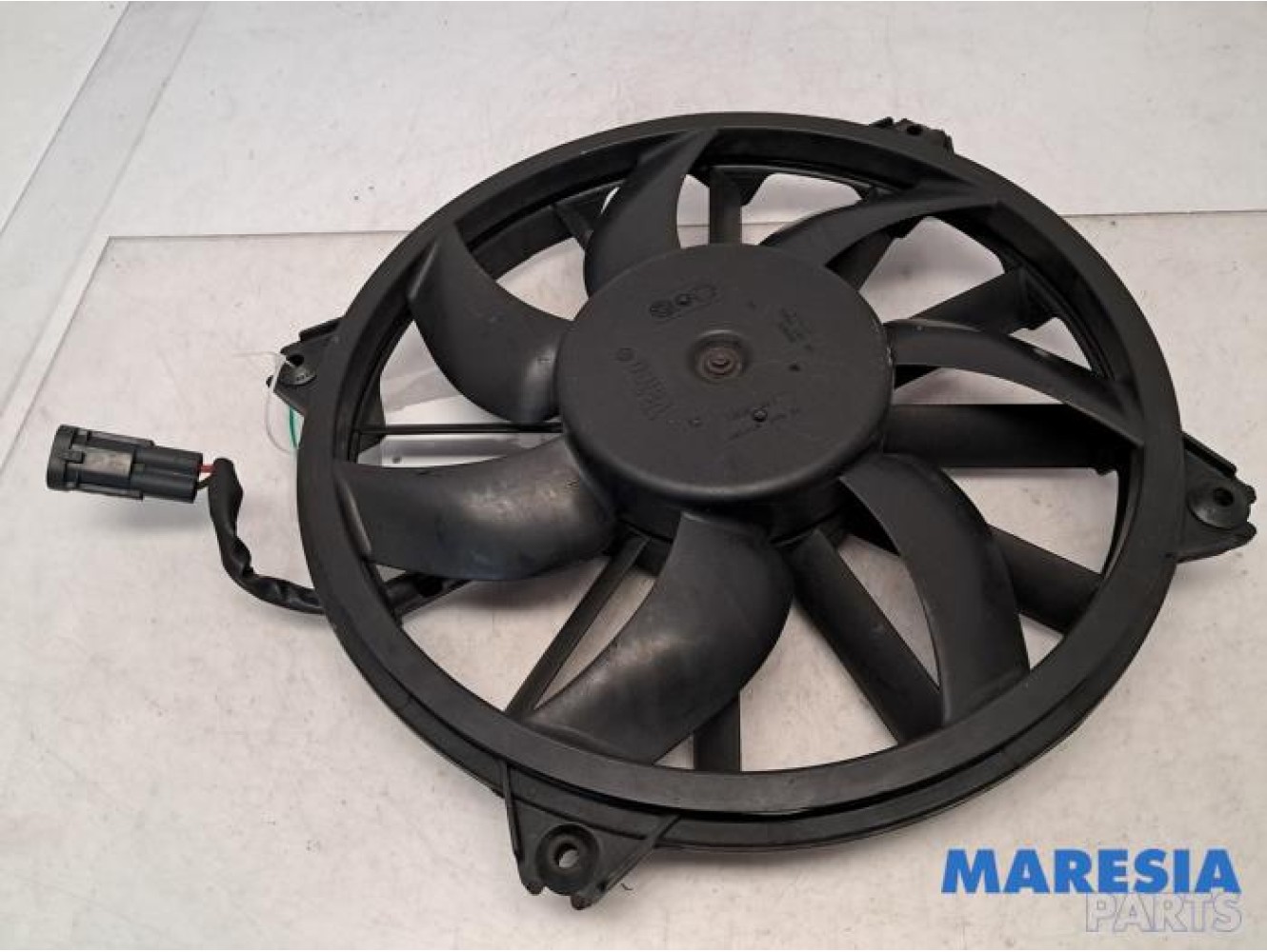 Peugeot - 5008 - Fan motor