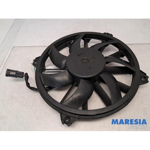 Peugeot - 5008 - Fan motor