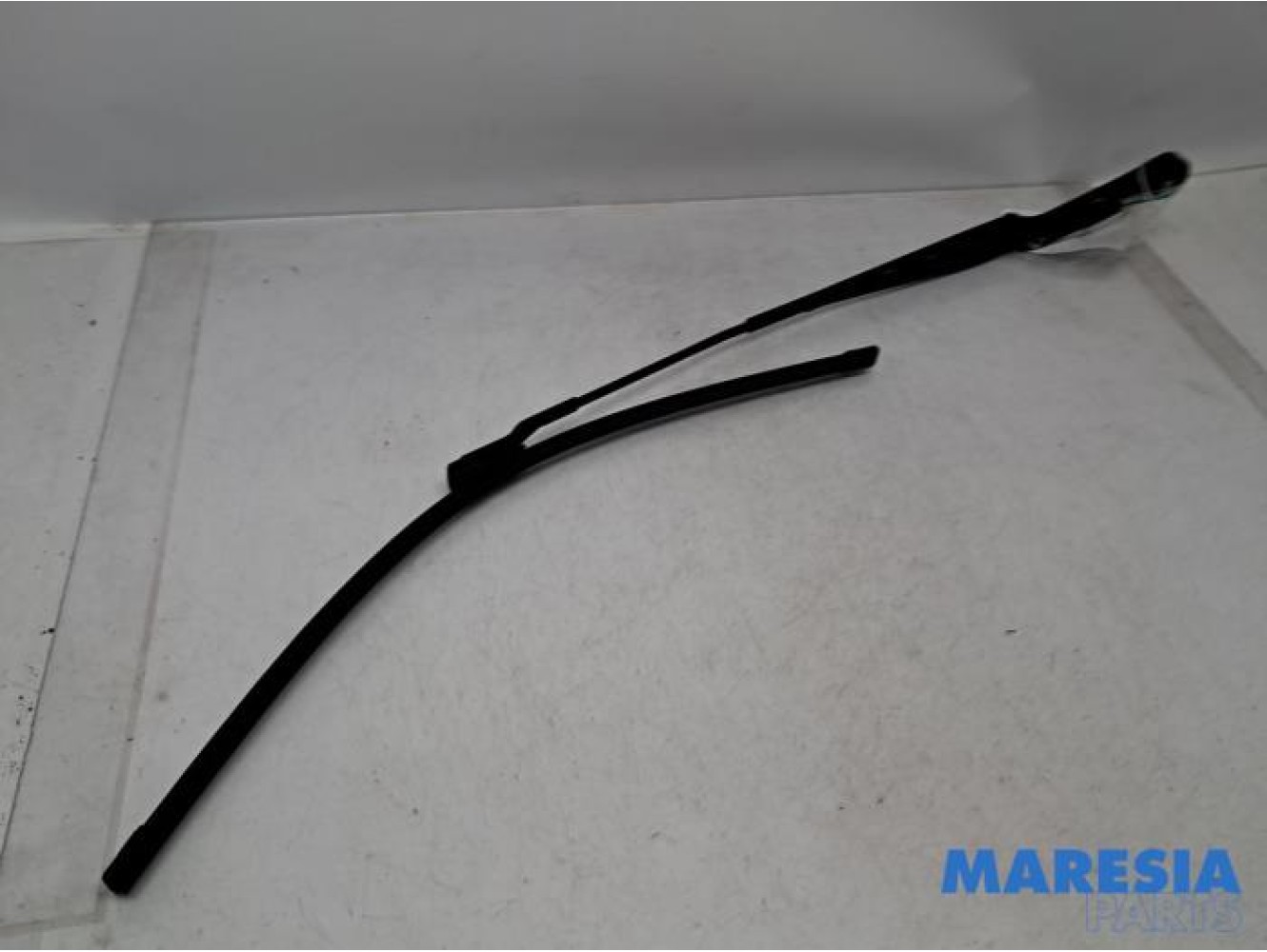 Fiat - Ducato - Front wiper arm