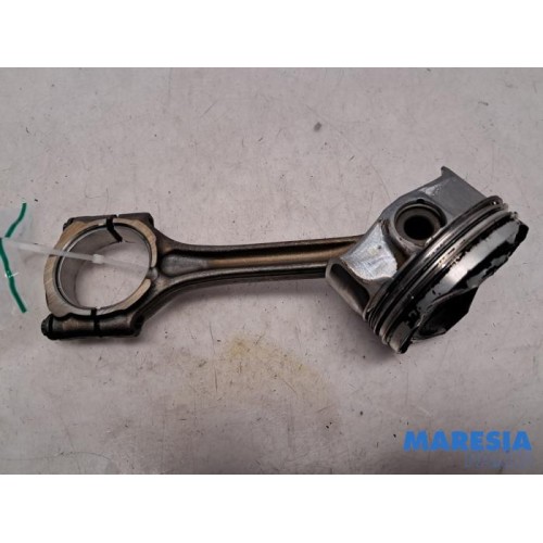 Peugeot - 308 - Connecting rod