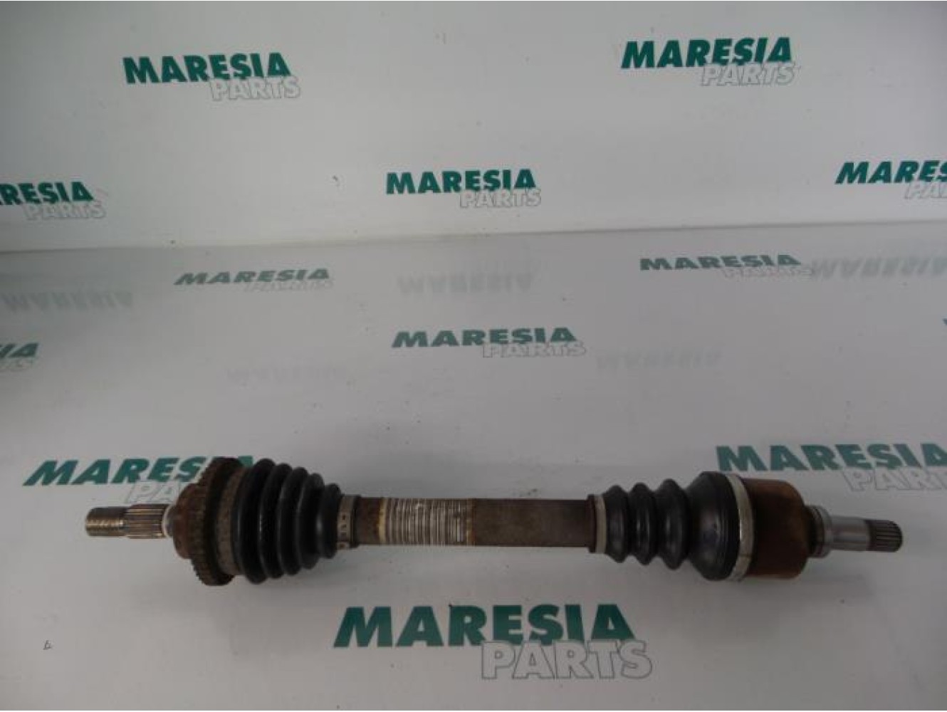 Peugeot - 206 - Aandrijfas links-voor