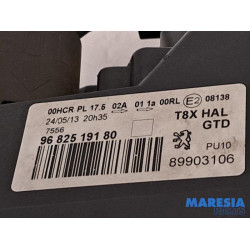 Peugeot - 5008 - Koplamp links