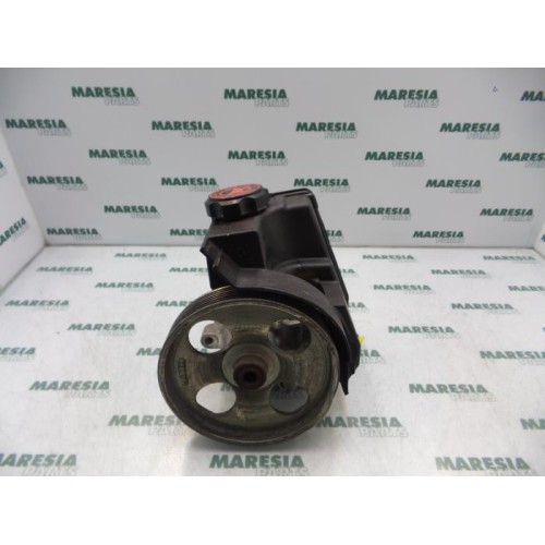 Peugeot - 206 - Power steering pump