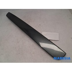 Peugeot - 5008 - Tailgate handle