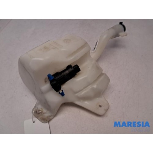 Fiat - Punto Grande - Front windscreen washer reservoir