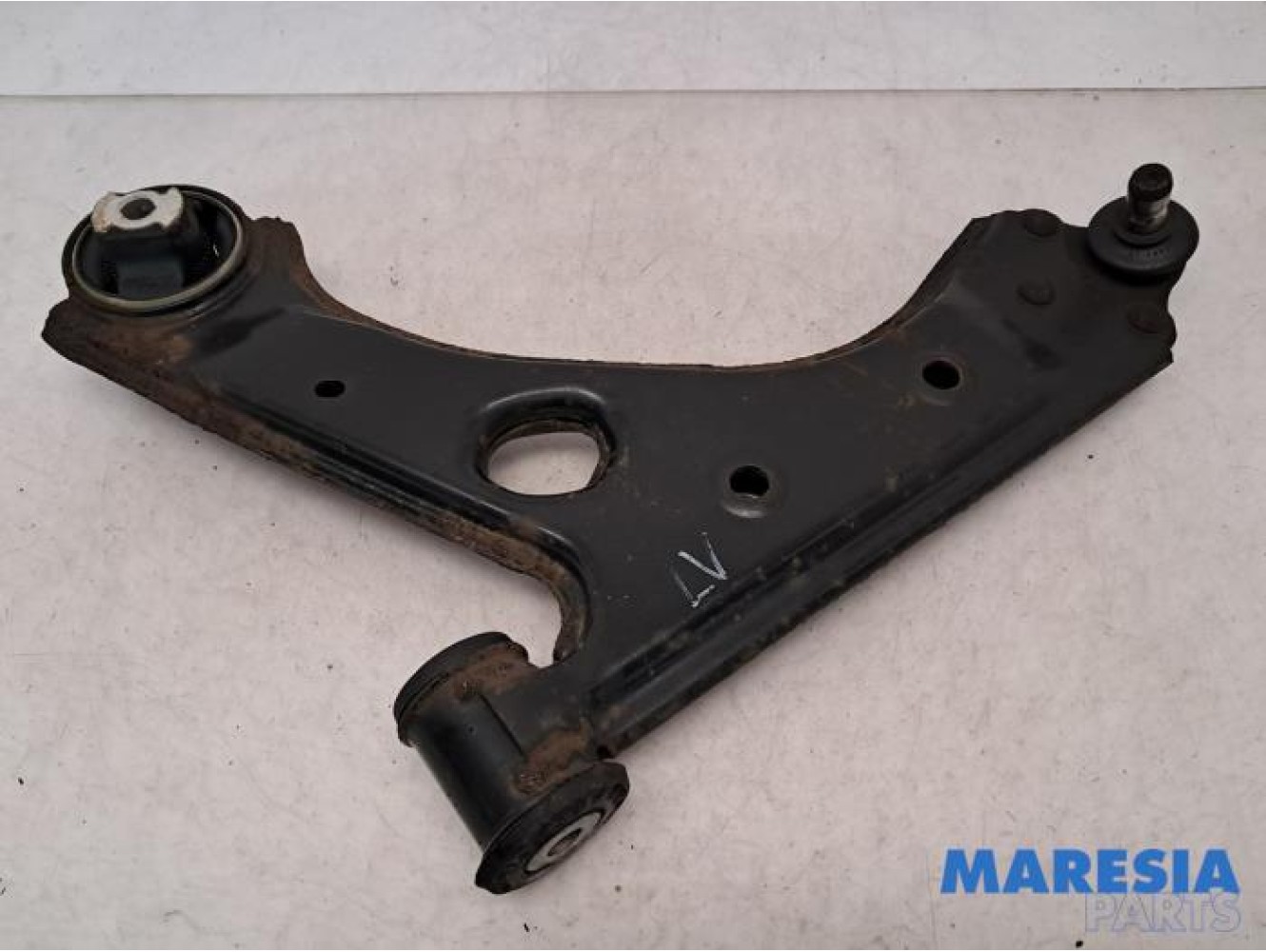 Fiat - Punto Grande - Front lower wishbone, left