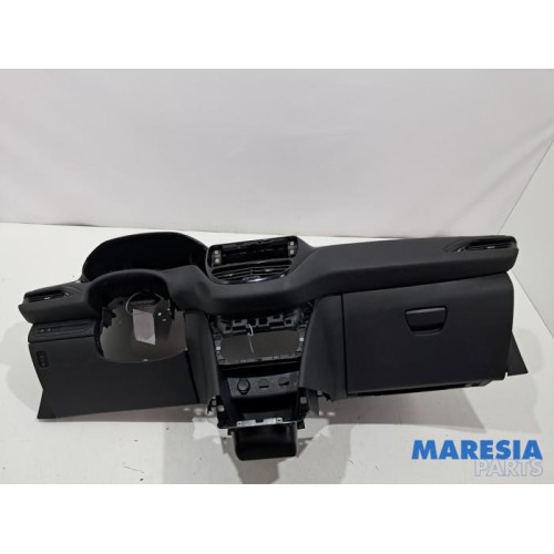 Peugeot - 208 - Airbag set + dashboard
