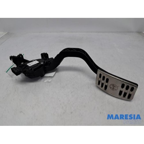 Alfa Romeo - Giulietta - Accelerator pedal