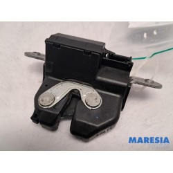 Alfa Romeo - Giulietta - Tailgate lock mechanism