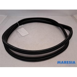 Alfa Romeo - Giulietta - Portierrubber 4Deurs links-achter