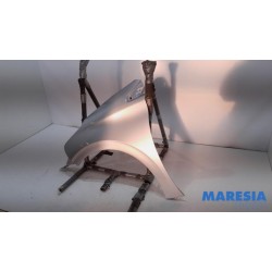Peugeot - 208 - Front wing, left
