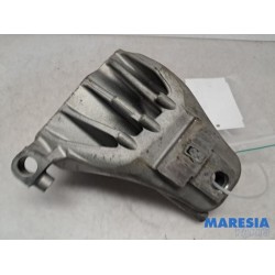 Alfa Romeo - Giulia - Engine mount