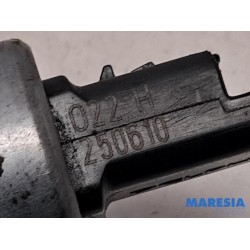 Citroen - C4 Picasso - Camshaft sensor