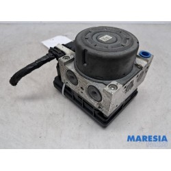 Peugeot - 208 - ABS pump