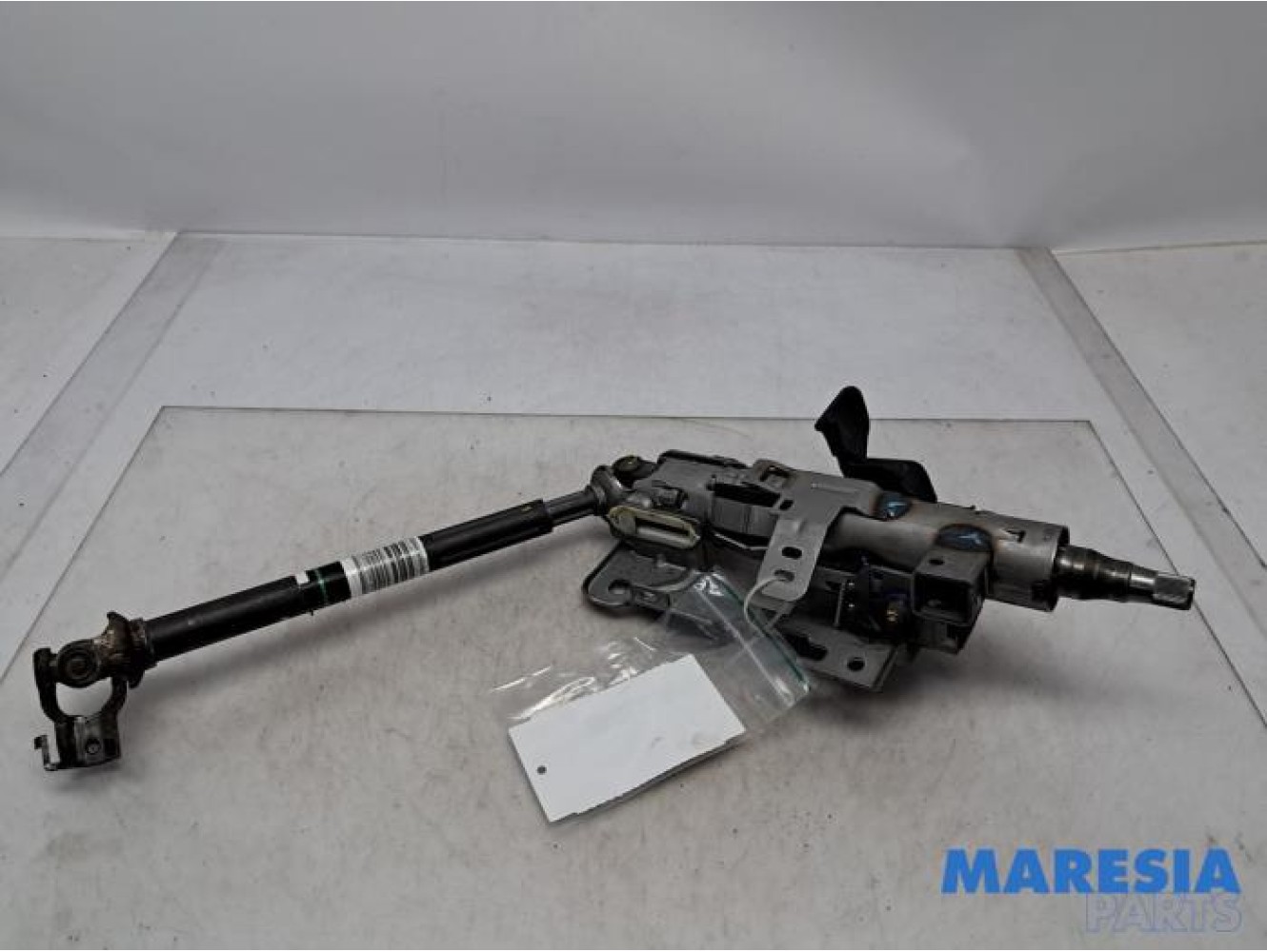 Peugeot - 208 - Steering column housing