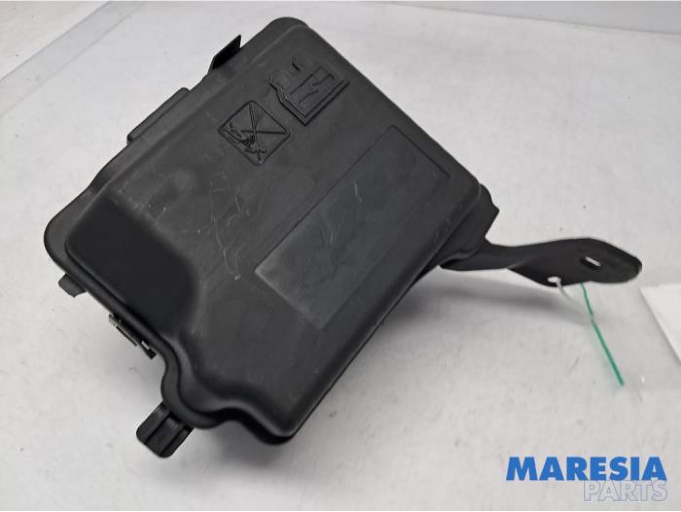 Peugeot - 208 - Fuse box