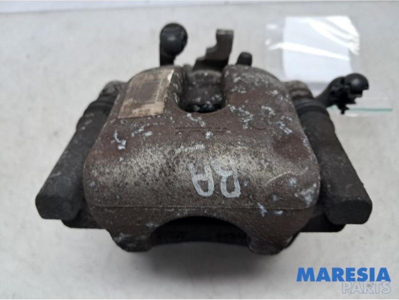 Peugeot - Partner - Rear brake calliper, right