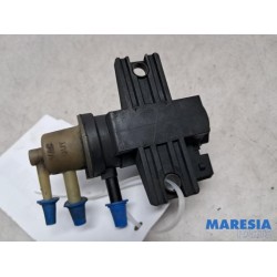 Renault - Master - Vacuum valve