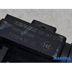 Renault - Master - Vacuum valve