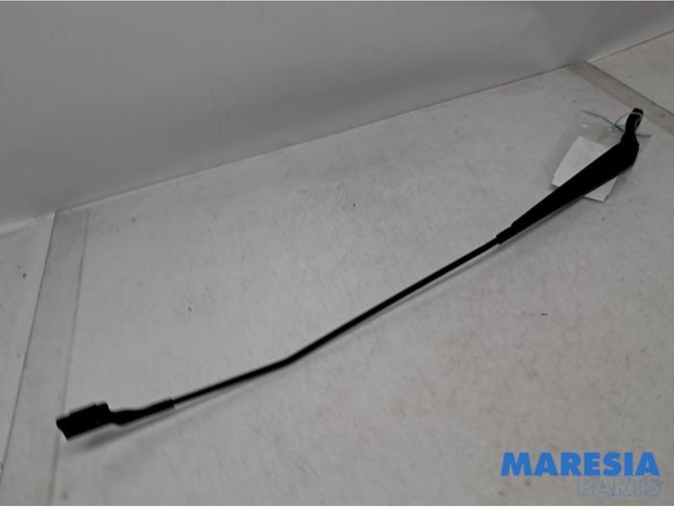 Peugeot - Partner - Front wiper arm