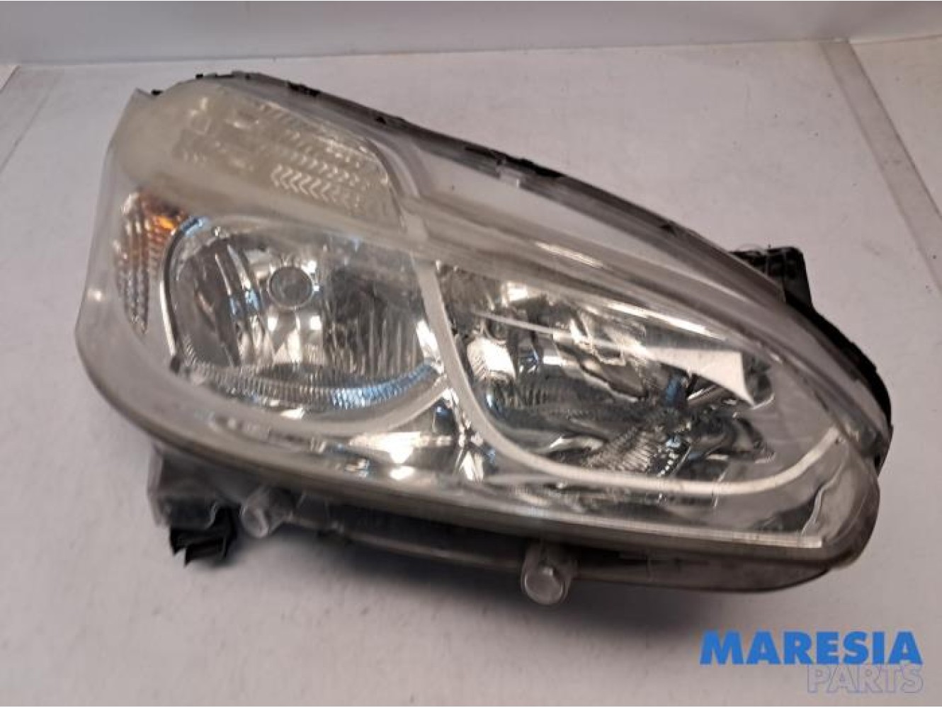 Peugeot - 208 - Koplamp rechts