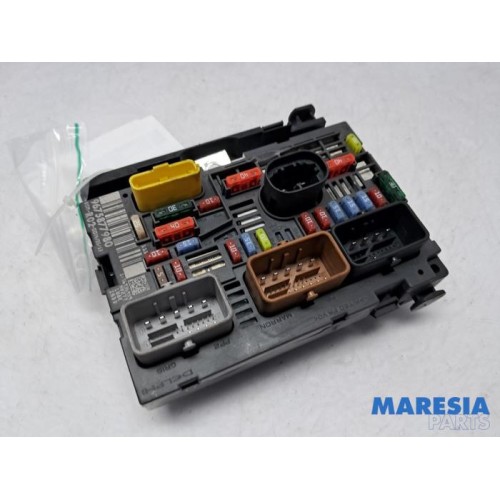 Peugeot - 5008 - Fuse box
