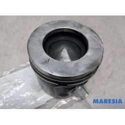 Renault - Master - Piston