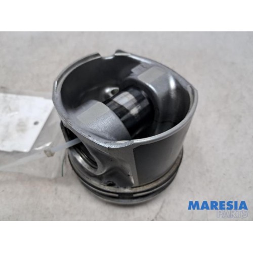 Renault - Master - Piston