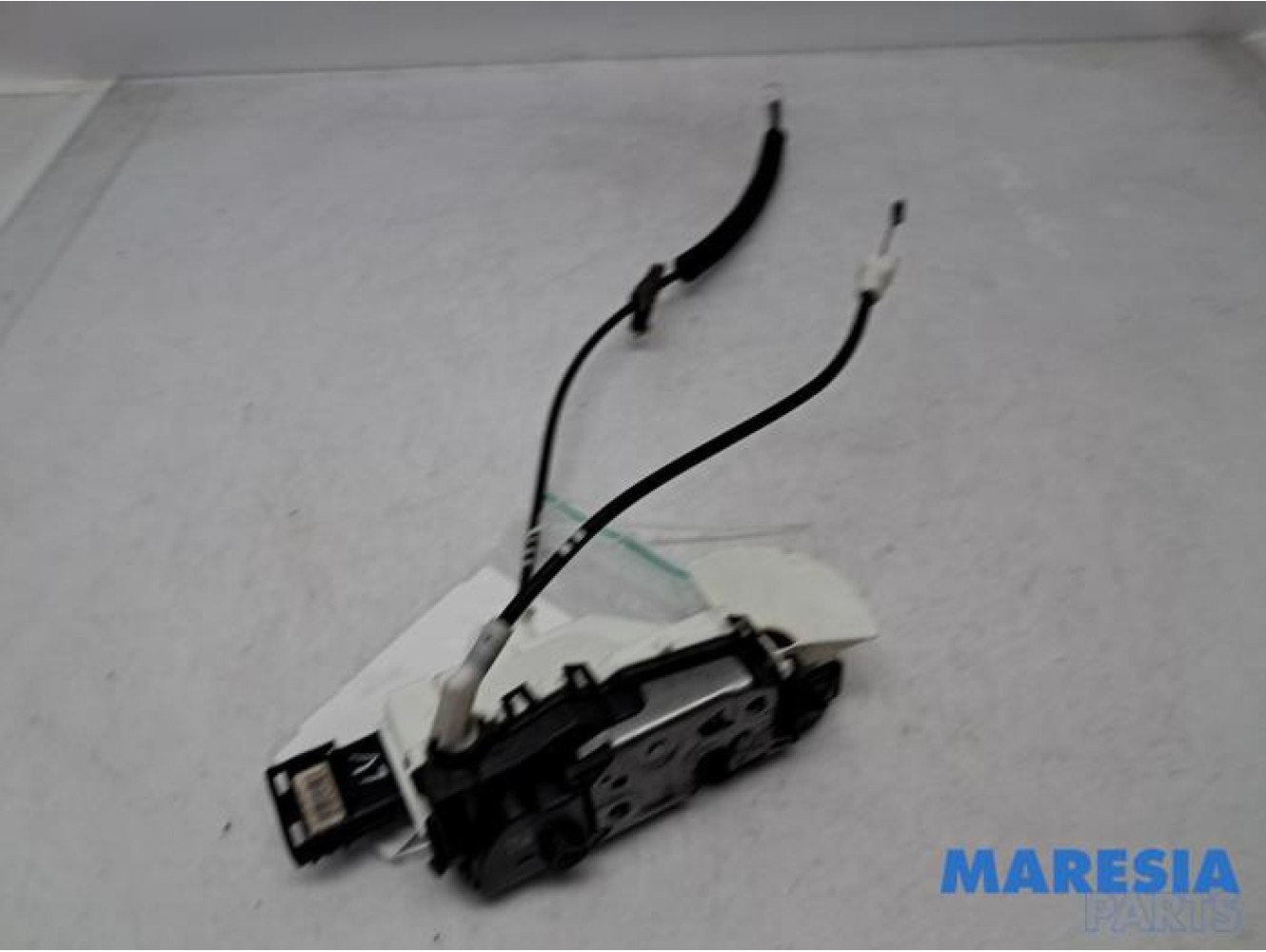Peugeot - 5008 - Door lock mechanism 4-door, front left