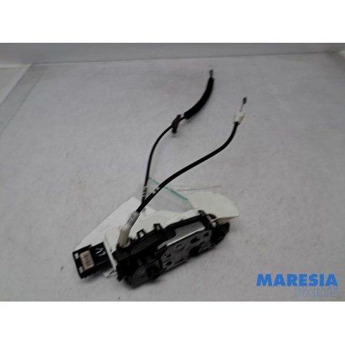 Peugeot - 5008 - Door lock mechanism 4-door, front left