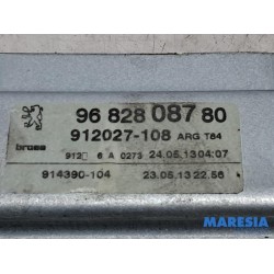 Peugeot - 5008 - Rear door window mechanism 4-door, left