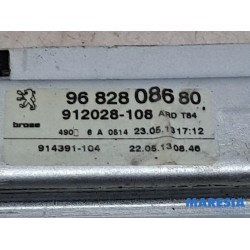 Peugeot - 5008 - Rear door window mechanism 4-door, right