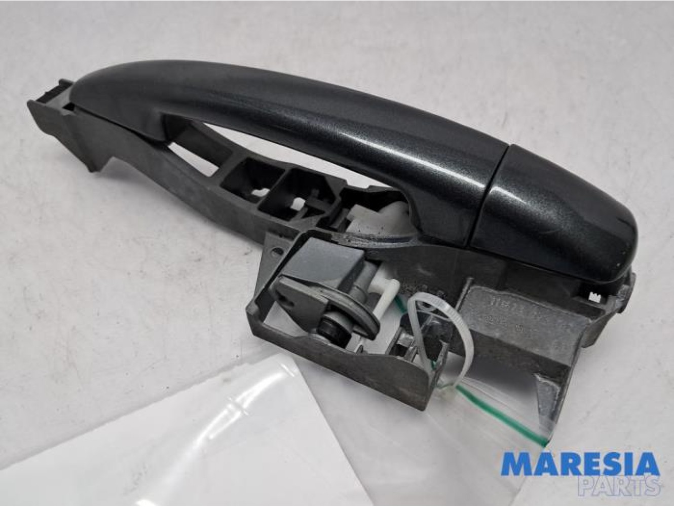 Peugeot - 5008 - Front door handle 4-door, right