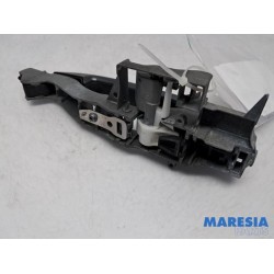 Peugeot - 5008 - Front door handle 4-door, right