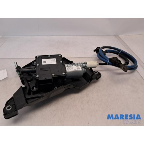 Peugeot - 5008 - Handrem motor