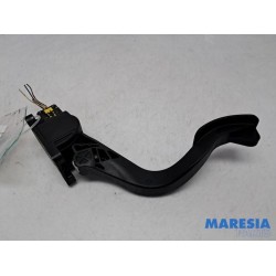 Peugeot - 5008 - Accelerator pedal