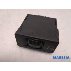 Peugeot - 5008 - AIH headlight switch