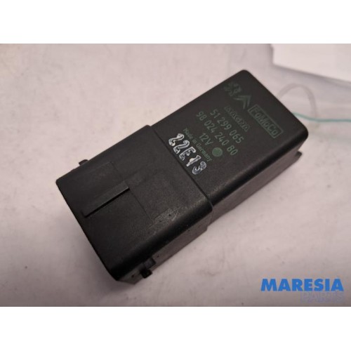 Peugeot - 5008 - Glow plug relay