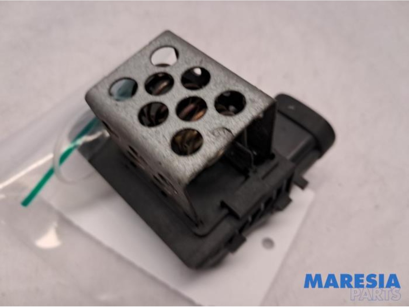 Peugeot - 5008 - Cooling fan resistor