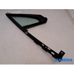 Peugeot - 208 - Quarter light, front left